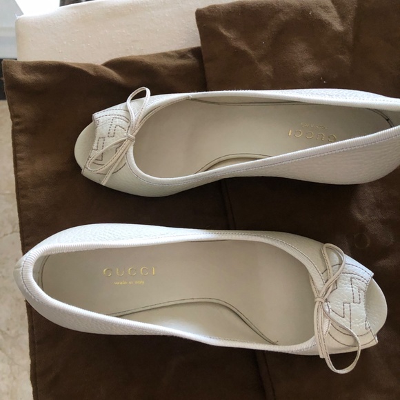 GUCCI Interlocking G Logo Leather Pumps Size: 5 | IT 35. FITS SIZE 6 ** NEW. ** - Picture 3 of 12